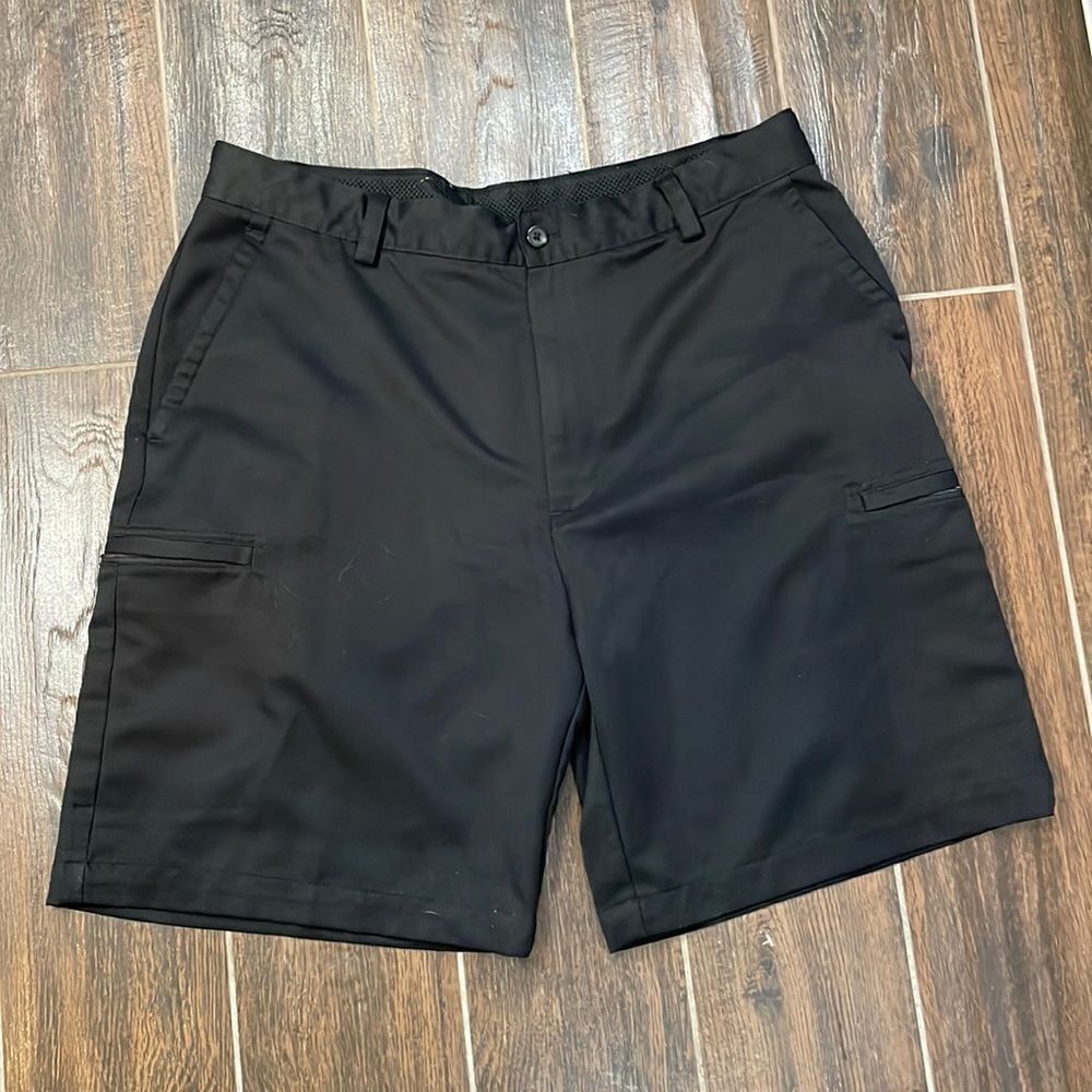 Mens Black Izod Golf Shorts Sz 36